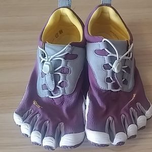 Vibram shoes